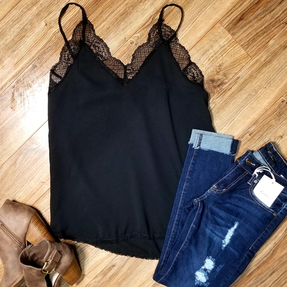 Stunning Black Lace Tank - Picture 4 of 4